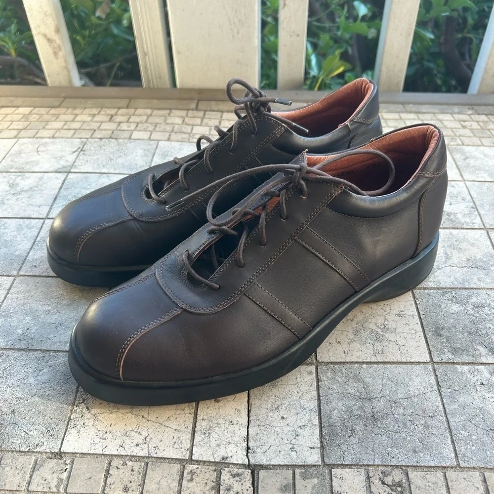 Coach Men's Brown Leather Shoes sz 10 excellent condition